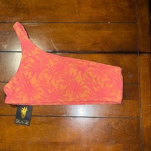 SKATIE Swim  top XL NWT